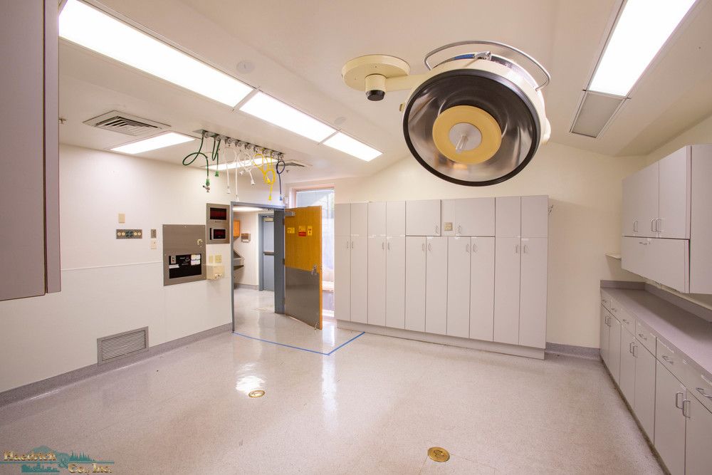Medical Office Building - Clairmont Doctors Park: 2650 Edith Ave, Redding, CA 96001